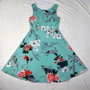 UNBRANDED MINT COLORED FLORAL PRINT DRESS SIZE LARGE
